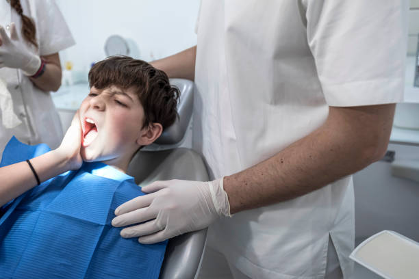 Best Chipped Tooth Repair Near Me  in Emeryville, CA